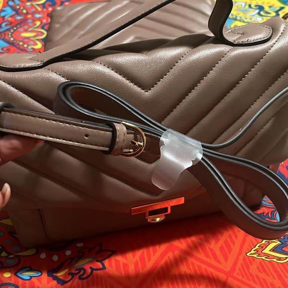 A New Day Quilted Boxy Crossbody Bag. - Picture 5 of 5